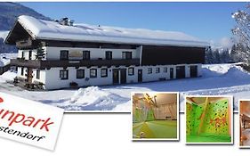 Berghuette Burgweghof Jugendgaestehaus